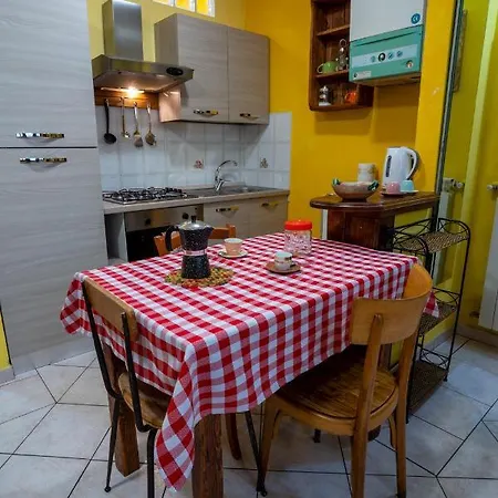 The Hamlet And The Valley, Il Paesino E La Vallata Apartment